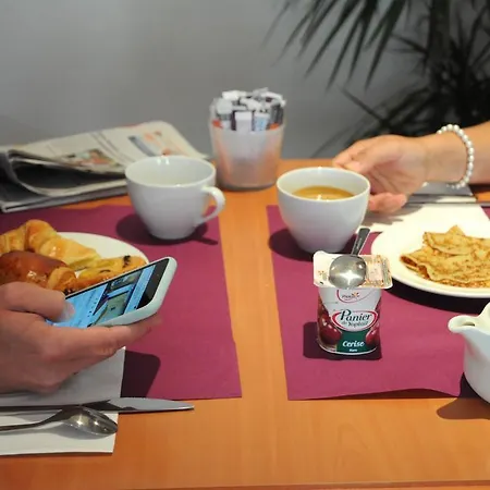 Mercure Centre Place Bretagne Hotel